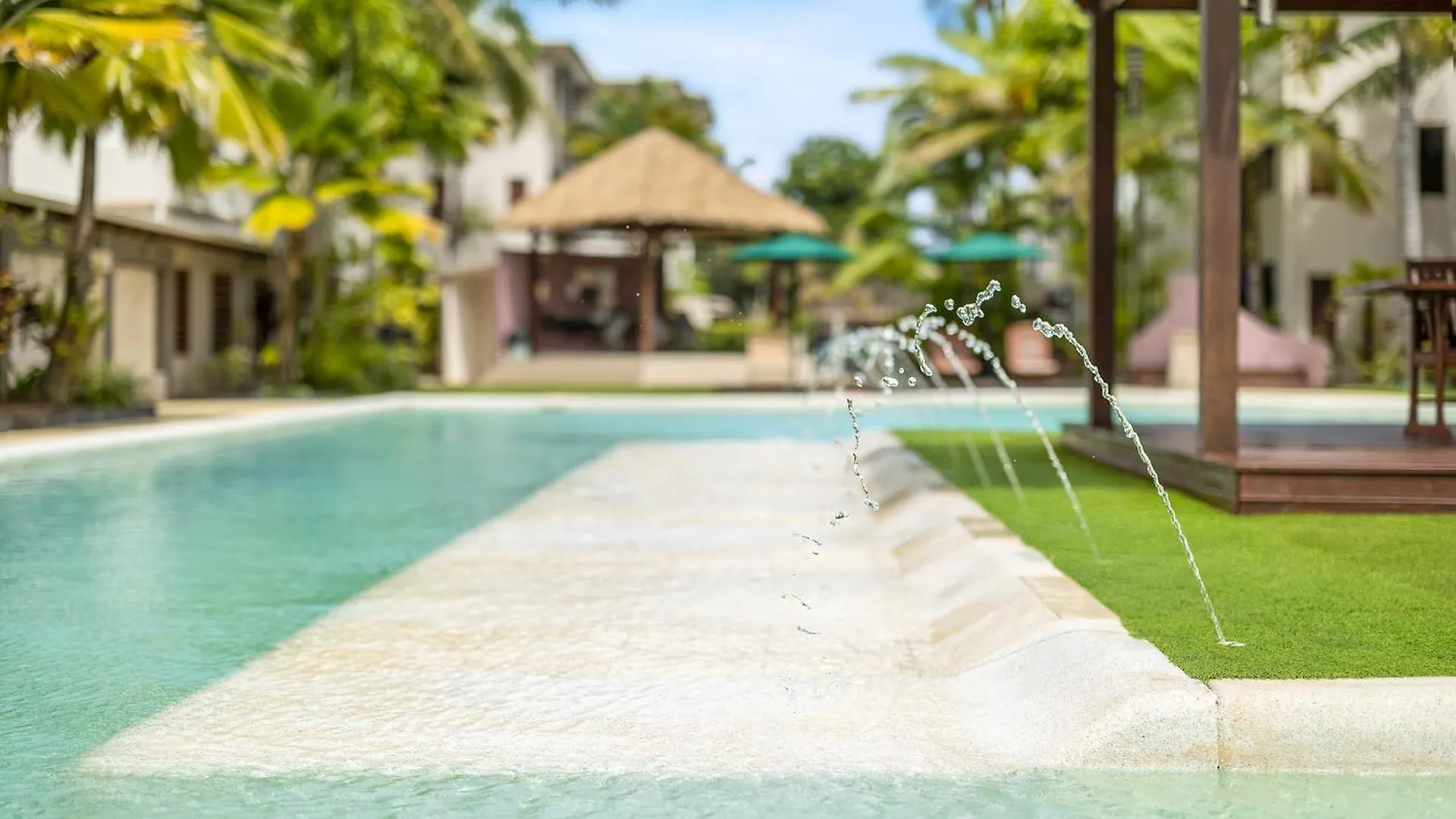Little Palm- 2 Bedroom Tropical Escape Edge Hill 0*,