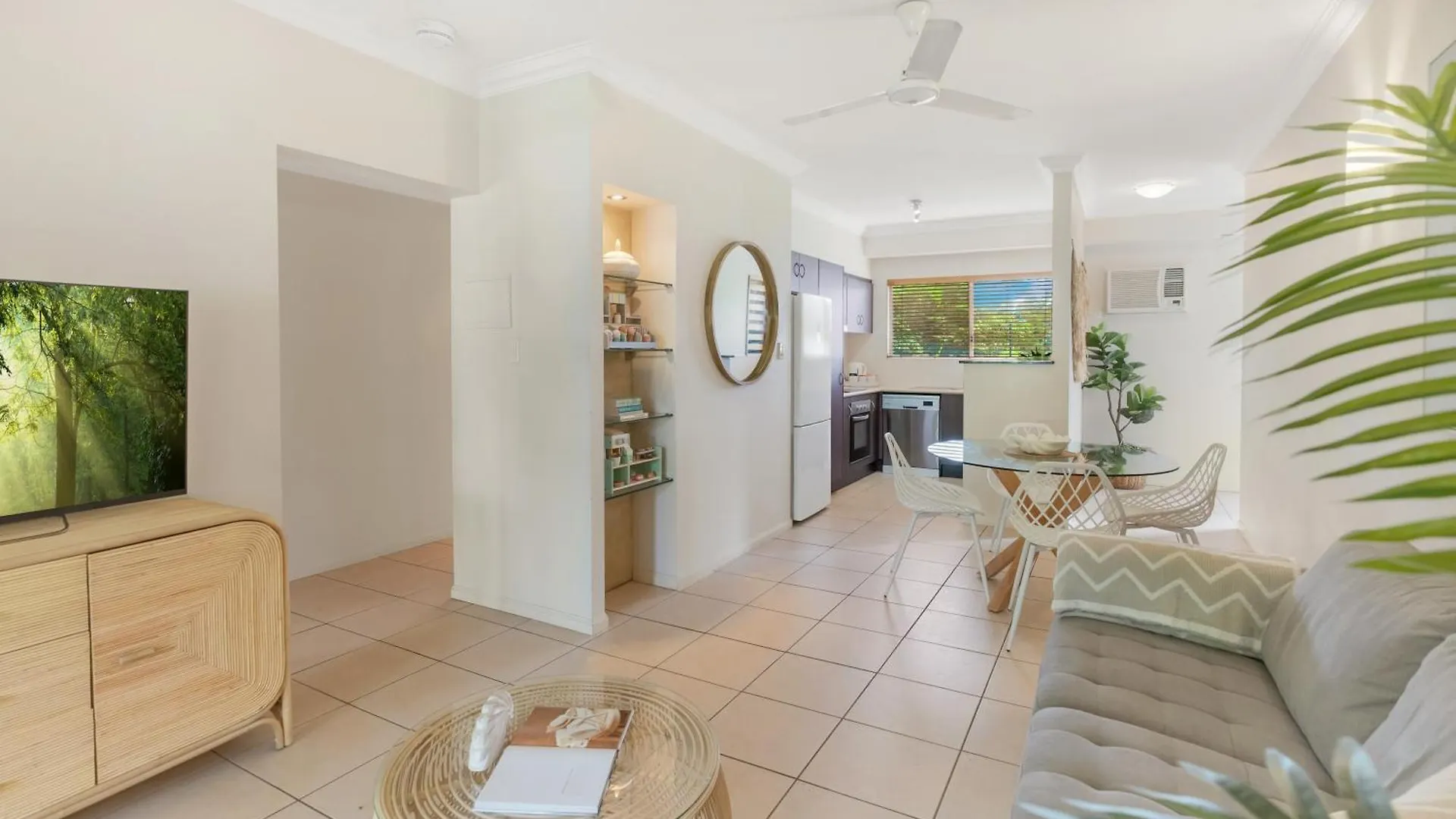 Little Palm- 2 Bedroom Tropical Escape Edge Hill